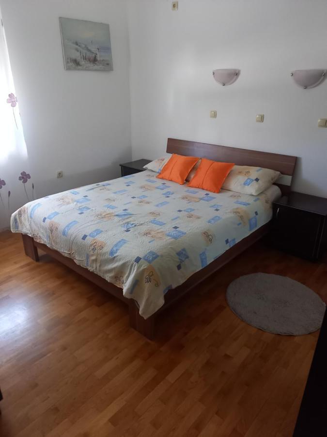 Apartman Petra Palit Buitenkant foto